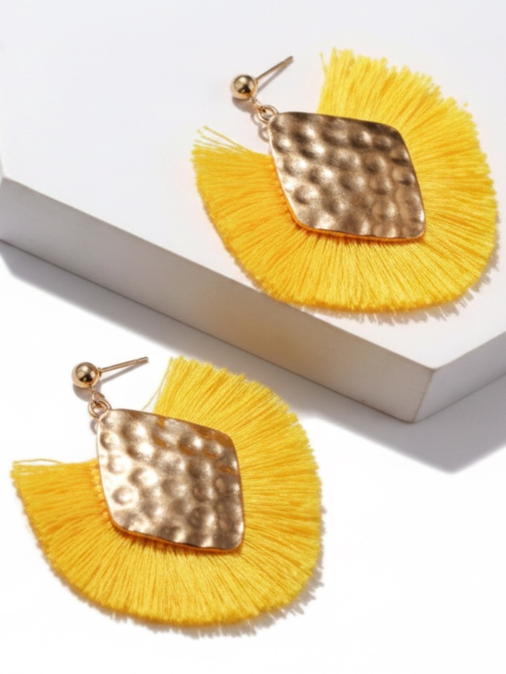 Womens Yellow Gold Fringe Small Earrings‎